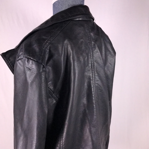 Forever 21 Size M  Black Jacket Vegan Leather - Picture 7 of 8